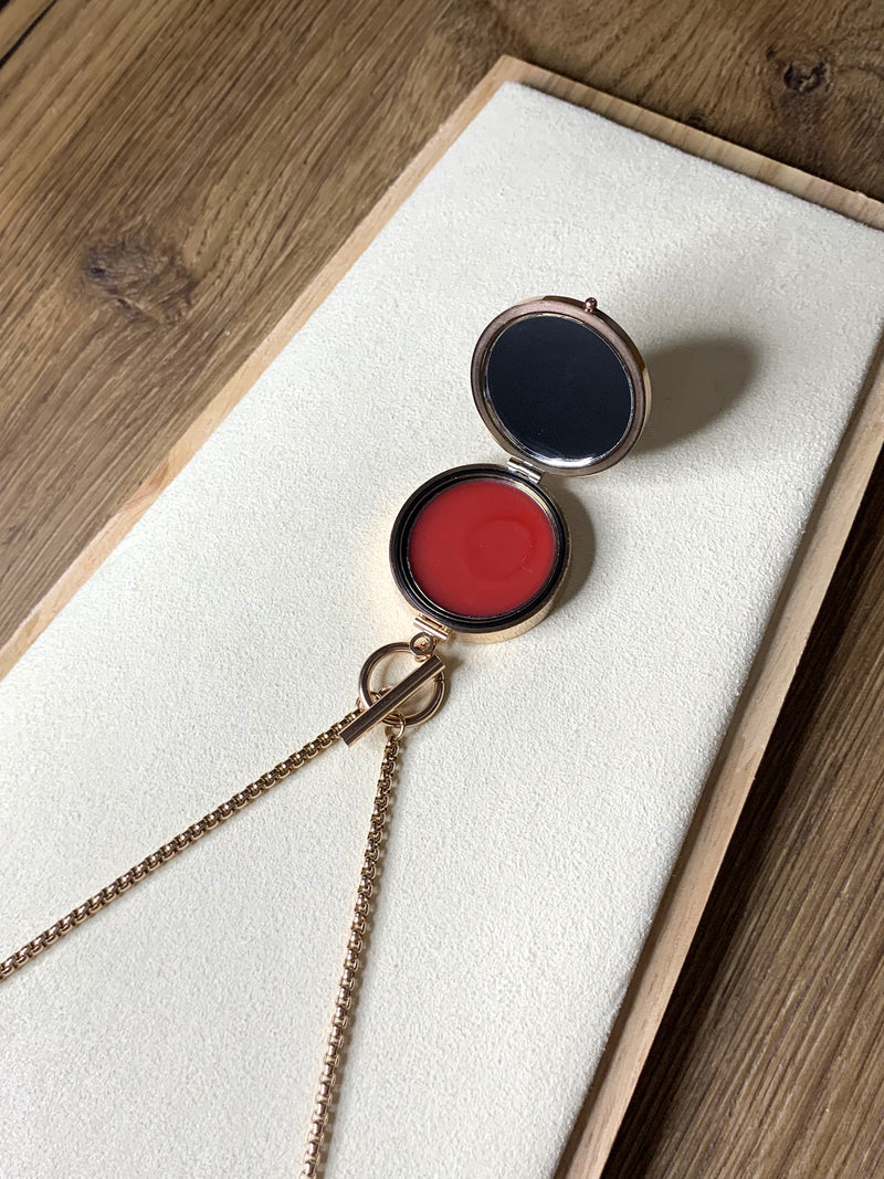 Lippenbalsam Kette "Love" - Deine Lippenpflege immer griffbereit